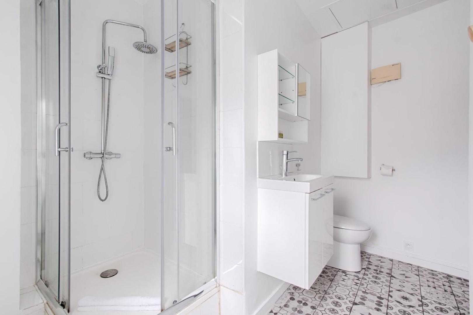 Appartement Near To Saint Lazare - 6P Parigi Esterno foto